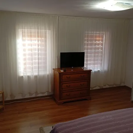 Casa Tudor Jurilovca